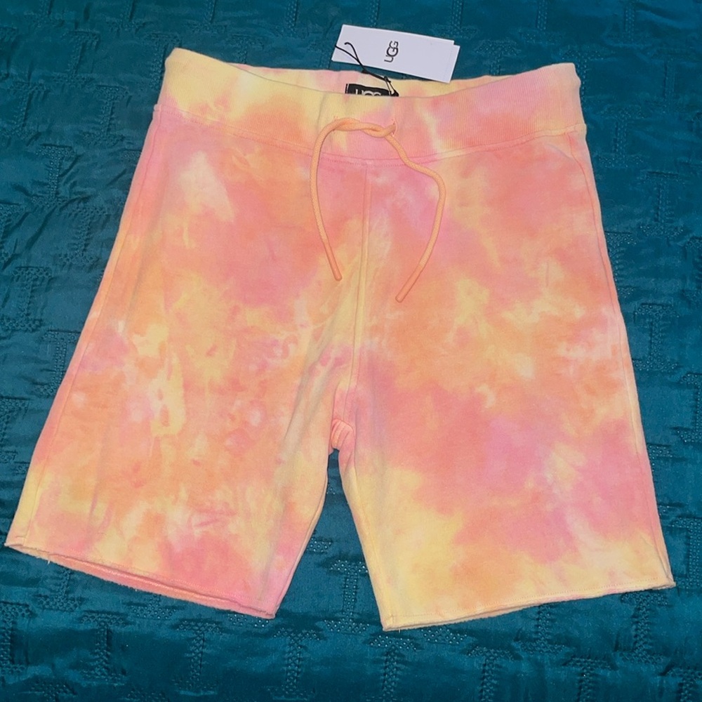 UGG Sunset Tie Dye Zahara Biker Short NWT Size: M